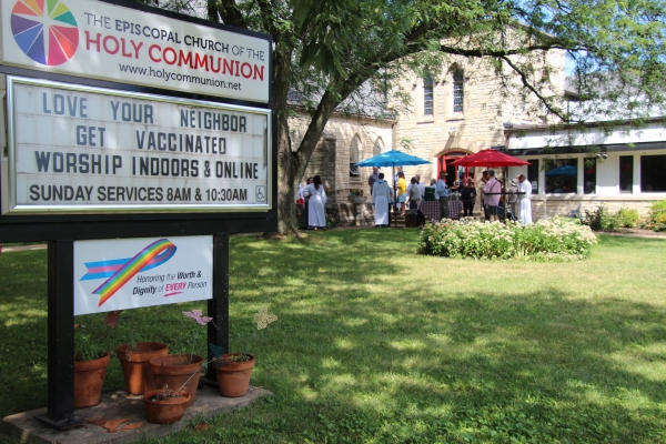 Get to Know: The Episcopal Church of the Holy Communion, University City